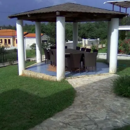 Radmani Villa *